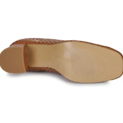 Betty London - BRIGITTE