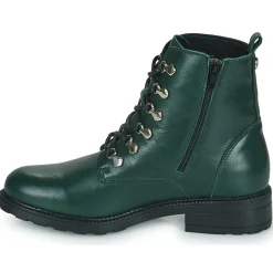 Betty London - GALACTICA