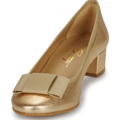 Betty London - Hélène