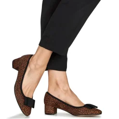 Betty London - Hélène