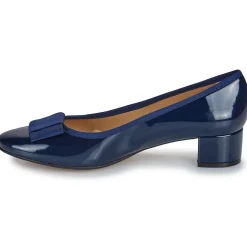 Betty London - Hélène