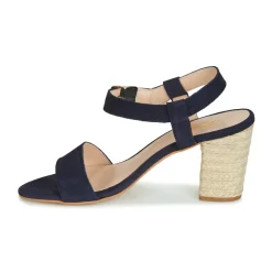 Betty London - JIKOTIFE