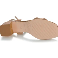 Betty London - JULIETTE