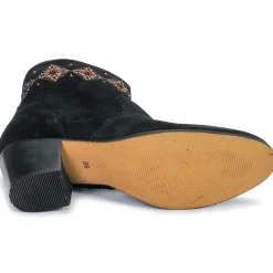 Betty London - LAURE-ELISE