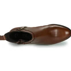 Betty London - LEONA