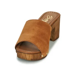 Betty London - LIFOU