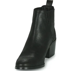 Betty London - LOLILOU