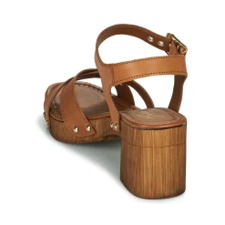 Betty London - LOLLA