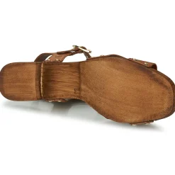 Betty London - LOLLA