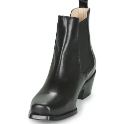 Betty London - MERKATO