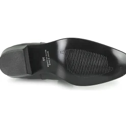 Betty London - MERKATO