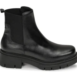 Betty London - NANOUE