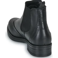 Betty London - NELLA