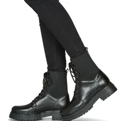 Betty London - PALATANE