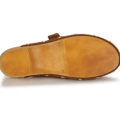 Betty London - PAQUITA