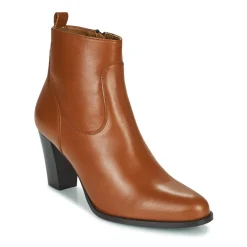 Betty London - PETRA