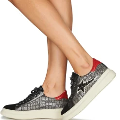 Betty London - PORMINE