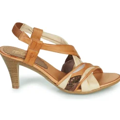 Betty London - POULOI