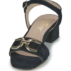 Betty London - SONYA