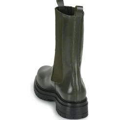 Betty London - VERONIQUE