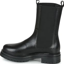 Betty London - VERONIQUE