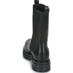 Betty London - VERONIQUE