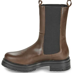 Betty London - VERONIQUE