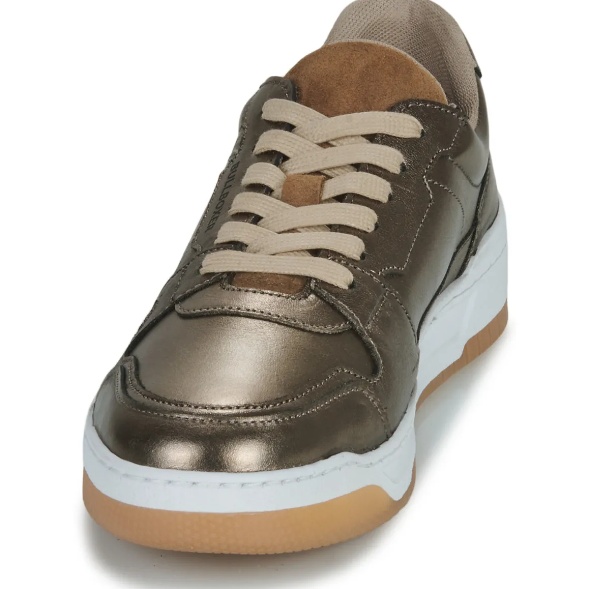 Bullboxer - NEENA LOW