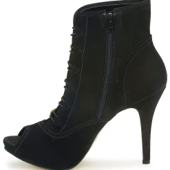 Carmen Steffens - 6912030001