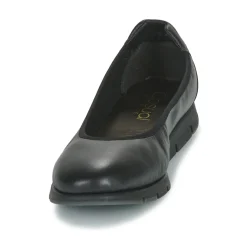 Casual Attitude - HOLMES