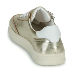 Casual Attitude - TILANA