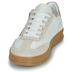 Casual Attitude - TILANA