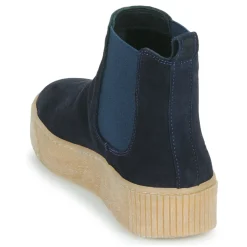 Casual Attitude - YEYE