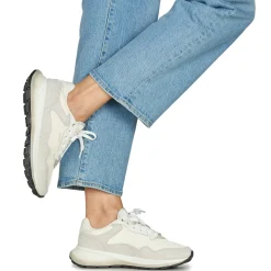 HOFF - QUEBEC II WOMAN