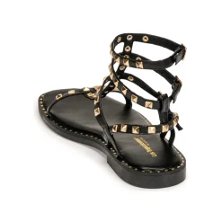 Les Tropéziennes par M Belarbi - Coralie