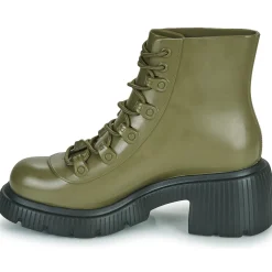 Melissa - MELISSA COSMO BOOT AD