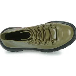 Melissa - MELISSA COSMO BOOT AD