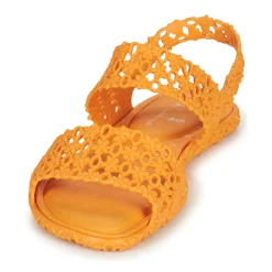 Melissa - MELISSA PANC SANDAL + ISABELA CAPETO AD