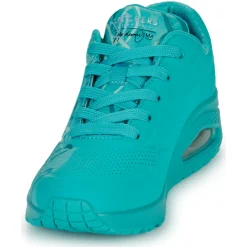 Skechers - JGOLDCROWN: UNO - SPREAD THE LOVE