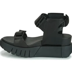 United nude - DELTA RUN